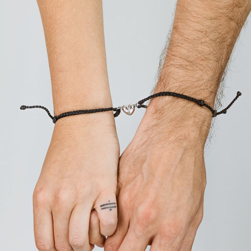 Bracelets Cœurs Magnétiques avec Gravure Personnalisée